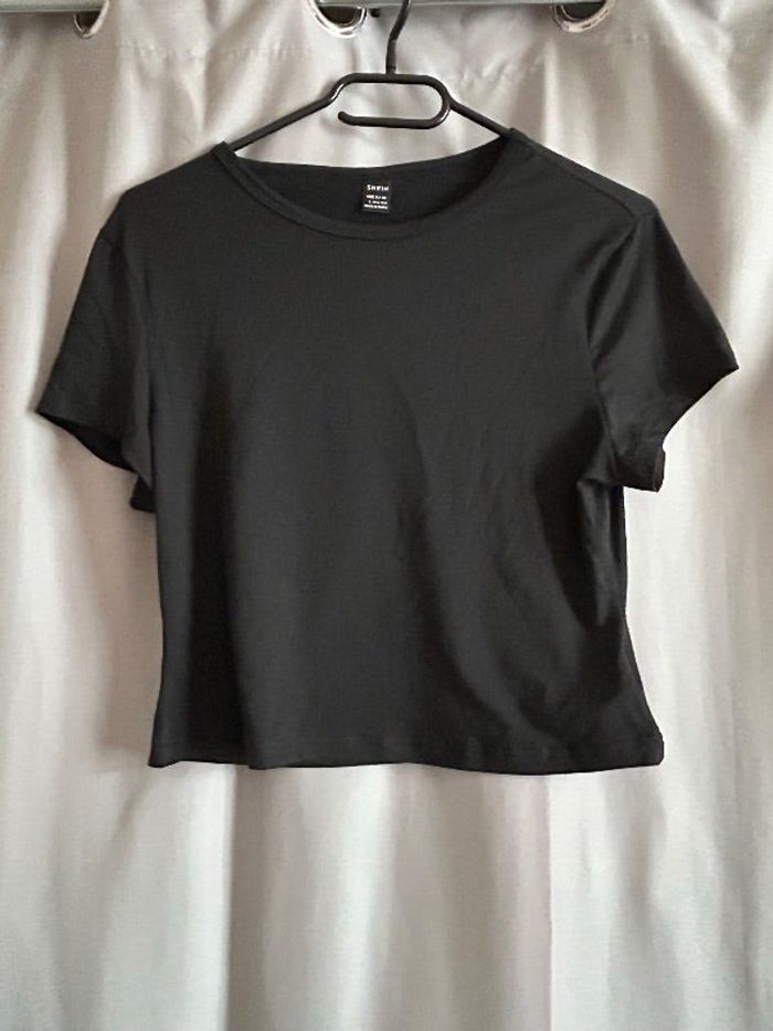 Top court noir Shein