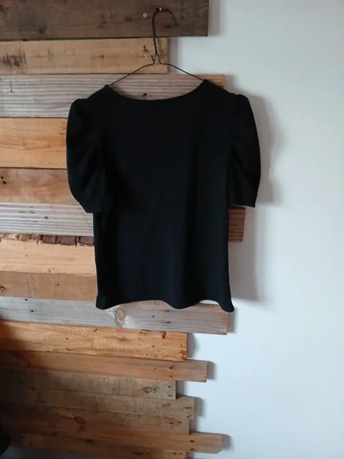 T.shirt noir - photo numéro 4