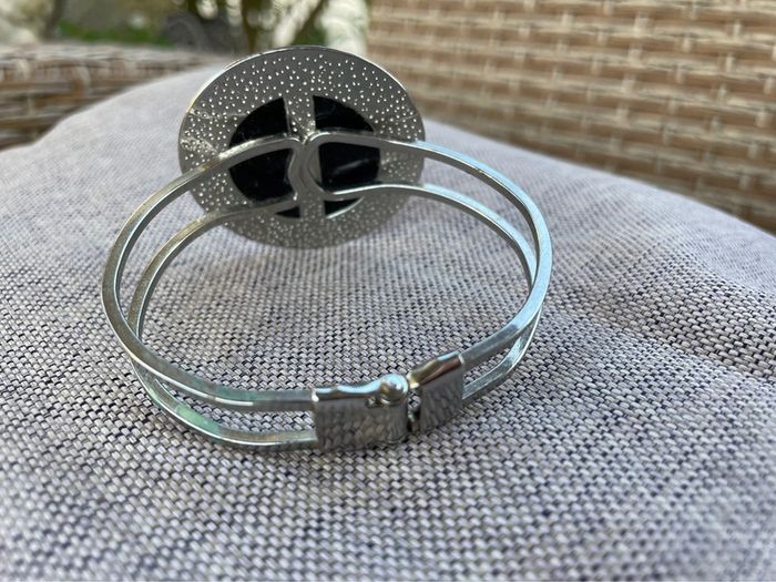 Bracelet acier et rond noir - photo numéro 2