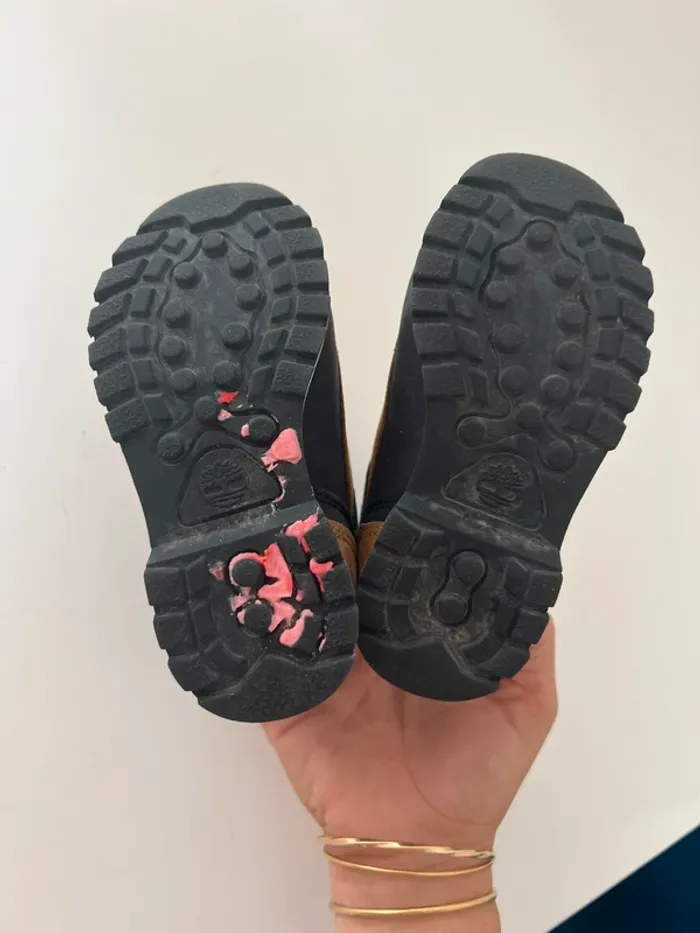 Chaussures à lacets Timberland taille 24 - photo numéro 4
