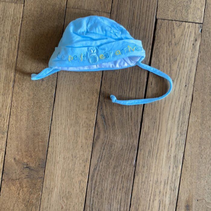 Bonnet de naissance