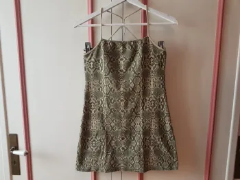 Robe kaki à bretelles taille 36