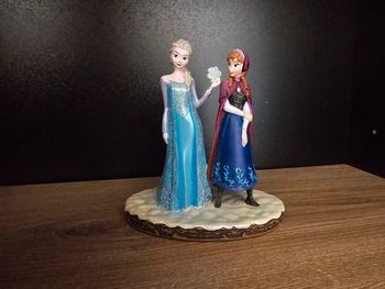 Figurine disney tradition anna/elsa/frozen/la reine des neiges