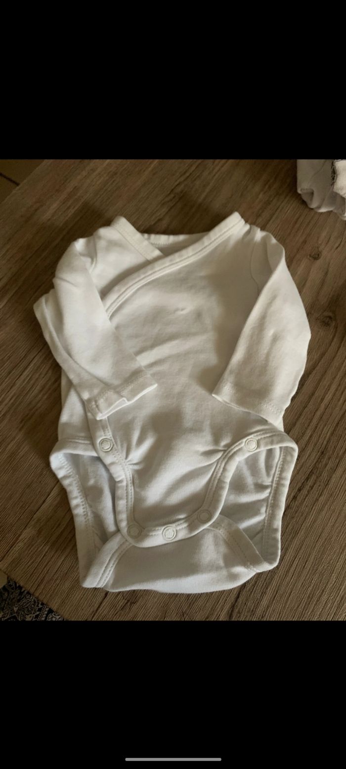 👣Bodies bébé 👣 - photo numéro 2