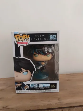 Figurine funko pop Sung Jinwoo 1982 glow chase