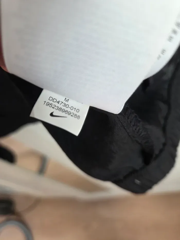 Veste coupe vent Nike noire - photo numéro 11