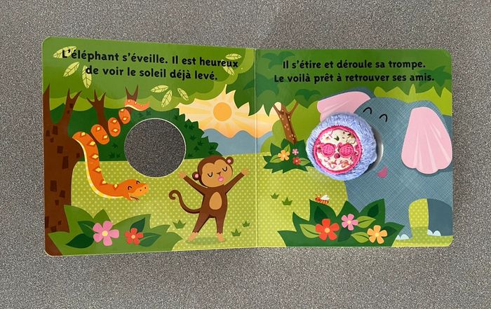 Livre d’éveil marionnette l’éléphant Bébés câlins - photo numéro 3