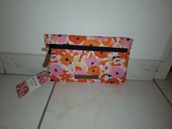 pochette cabaïa Laura Deleuze