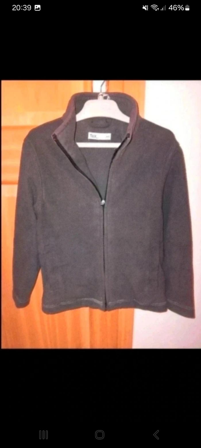 Gilet zip polaire gris 2 poches 4-5 ans