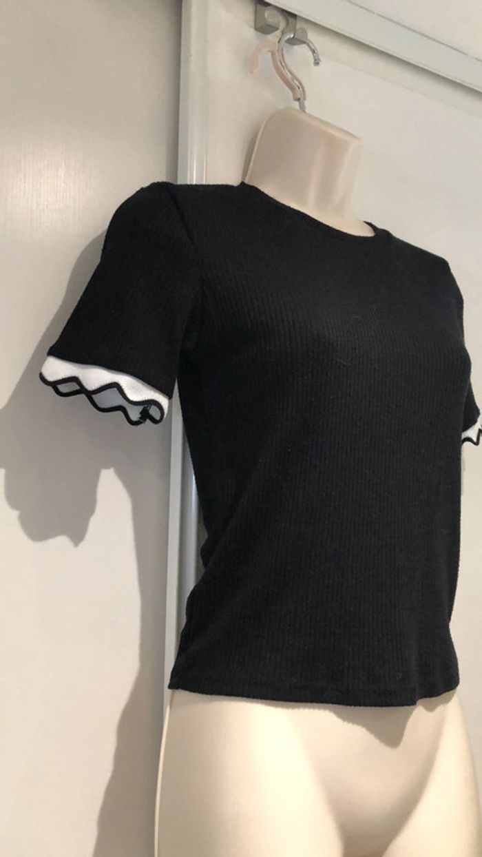 Zara trafaluc T-shirt t36 noir finition dentellée En bas de manches - photo numéro 5
