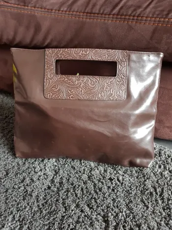 Sac pochette l'oréal
