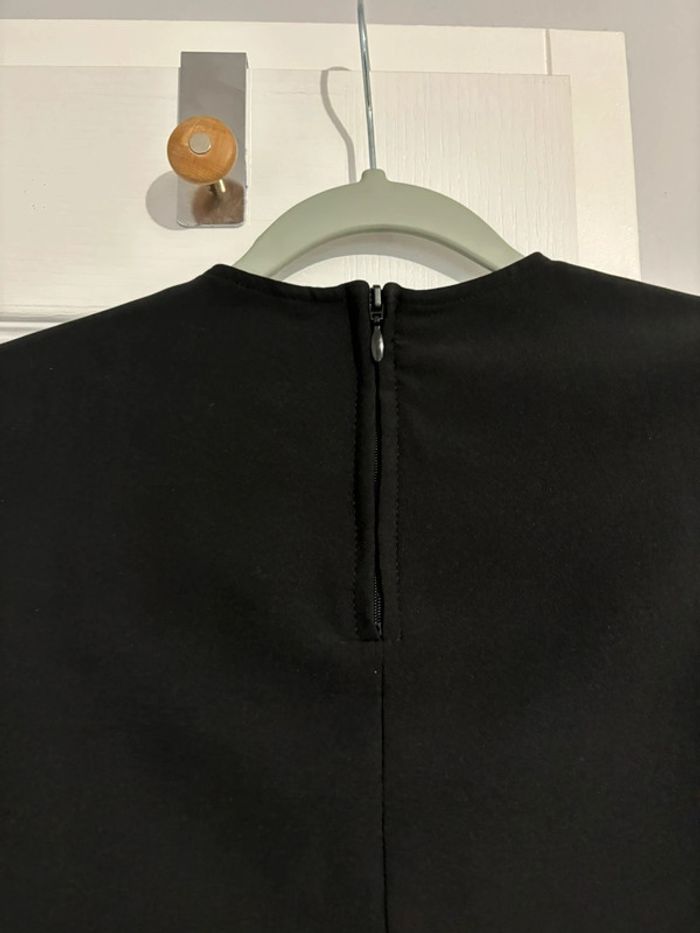 Haut noir - photo numéro 6