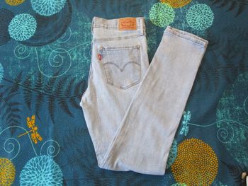 Jean Levi's 312 femme coupe Shaping Slim Taille 38 W29 L34 Bleu clair (J254)