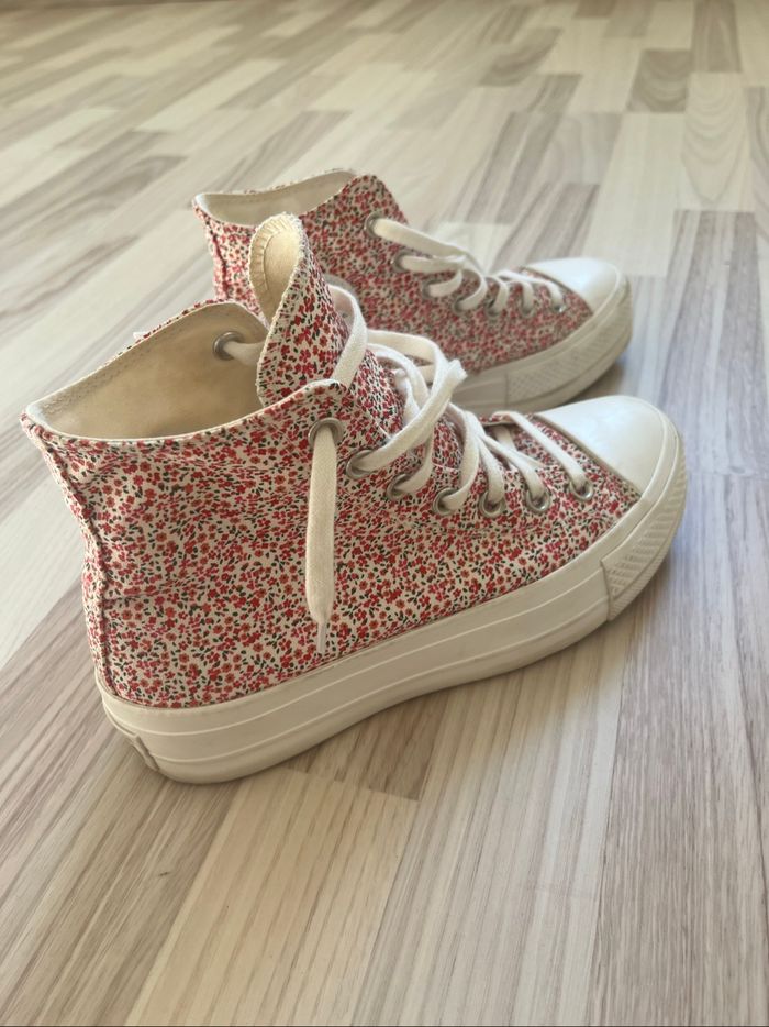 Converse - photo numéro 3