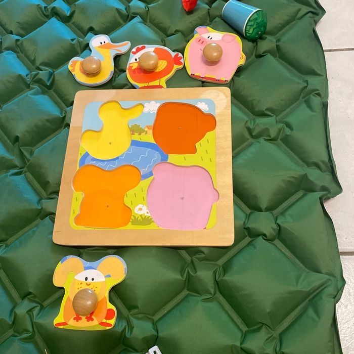 Puzzle en bois basse cours  premier âge - photo numéro 2