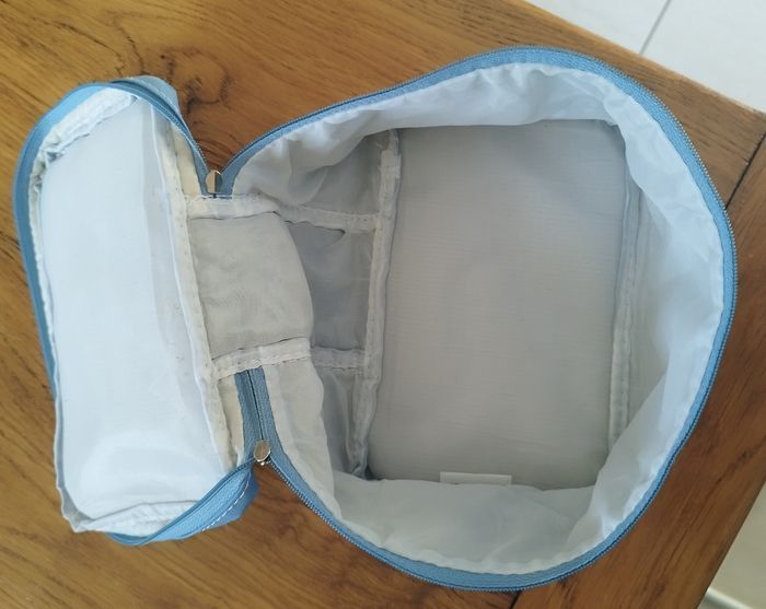Trousse de toilette bébé bleu clair souple - photo numéro 8