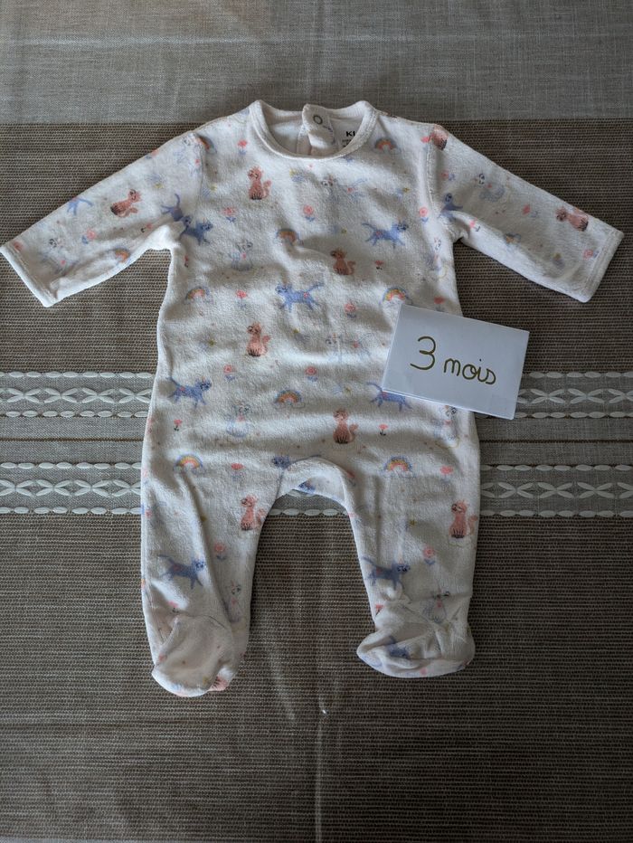 2 Pyjamas velours - photo numéro 2