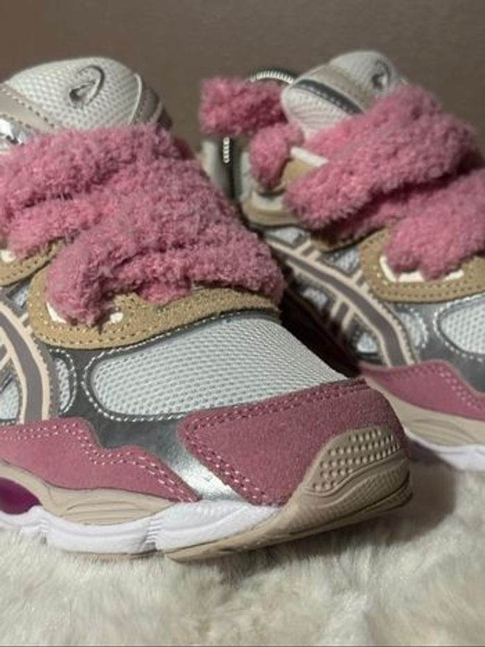 Asics nyc rose fluffy t38 - photo numéro 3