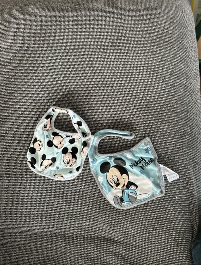 Lot 2 bavoir Mickey