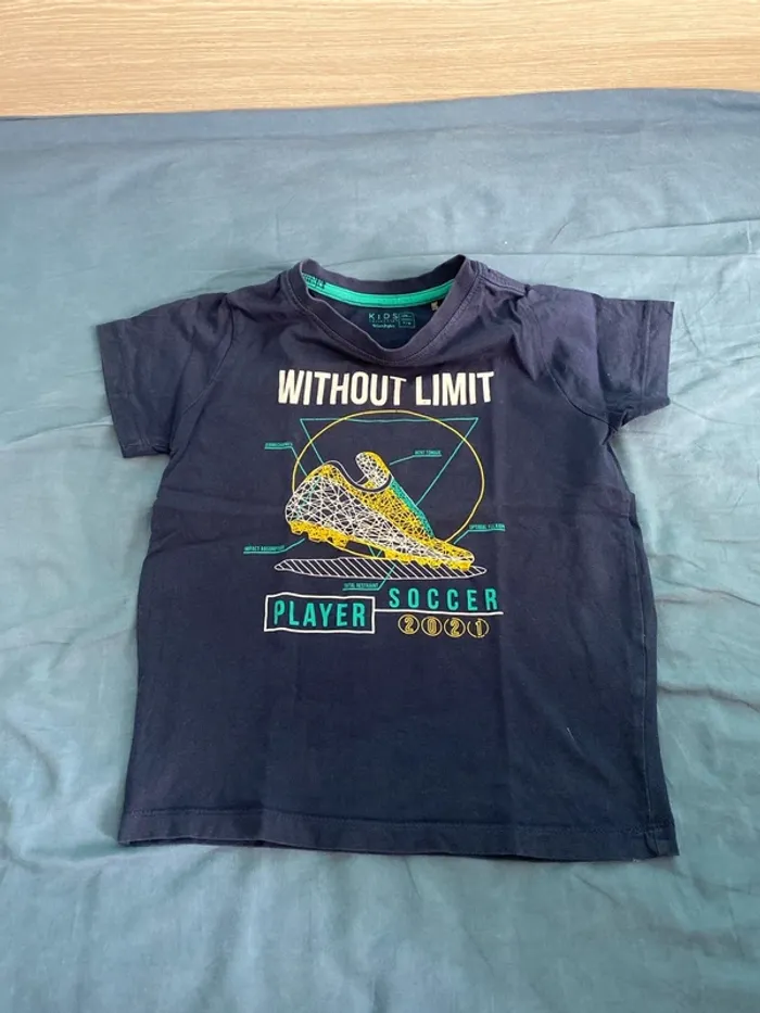 TEE shirt manches courtes