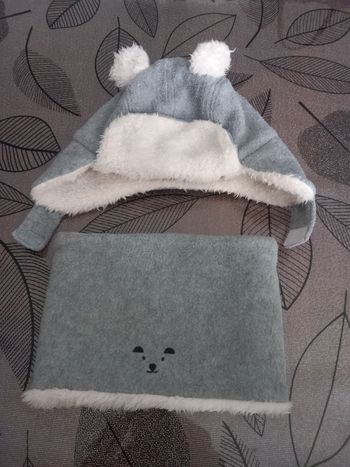 Bonnet et tour de cou