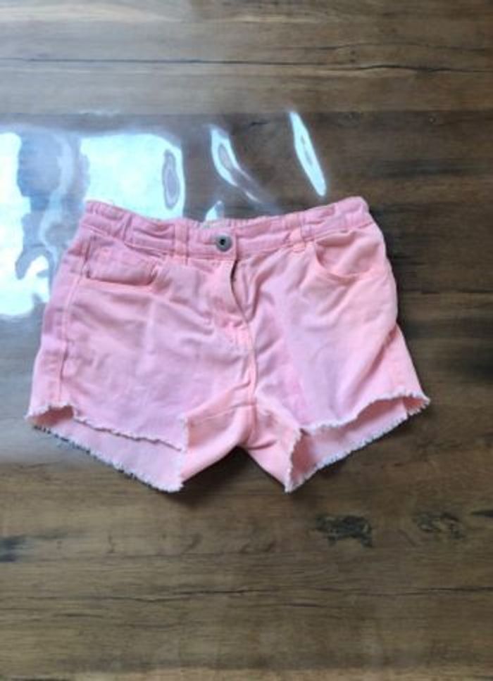 Short taille base
