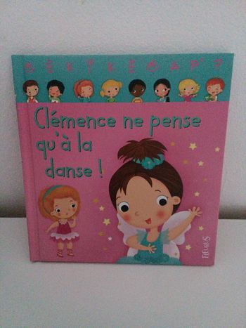 Clémence ne pense qu'à la danse