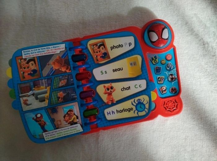 Livre interactif spidey - photo numéro 2