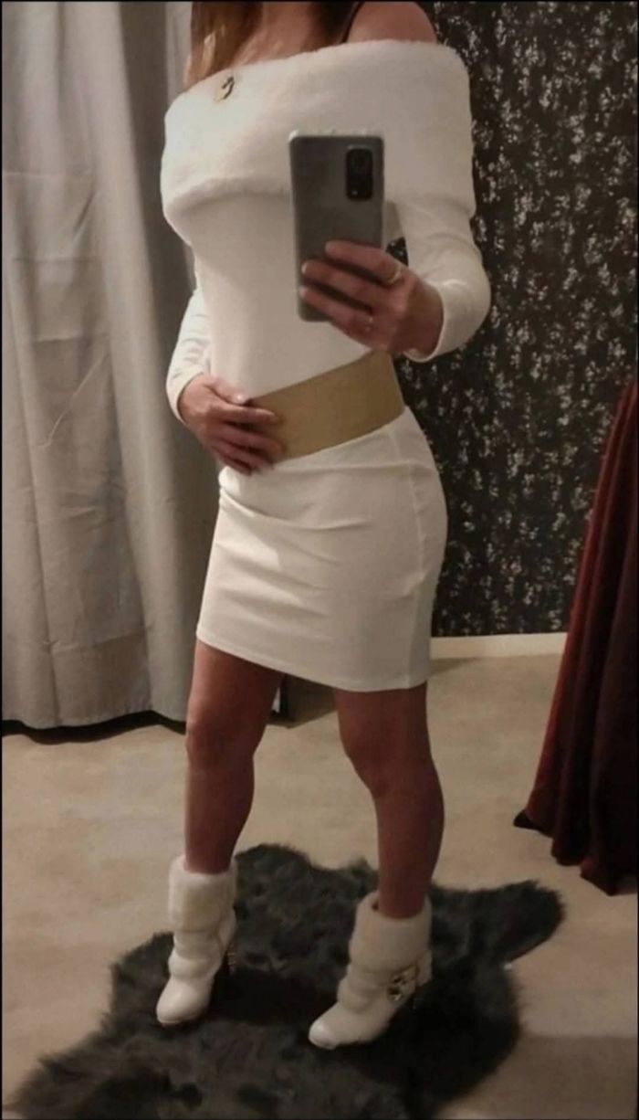 Magnifique robe épaules dénudées