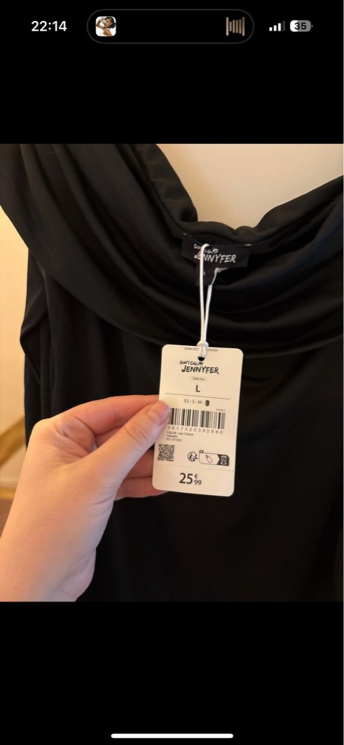 Robe épaules dénudées - photo numéro 2