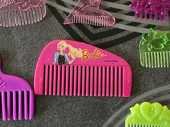 Lot peignes poupée barbie
