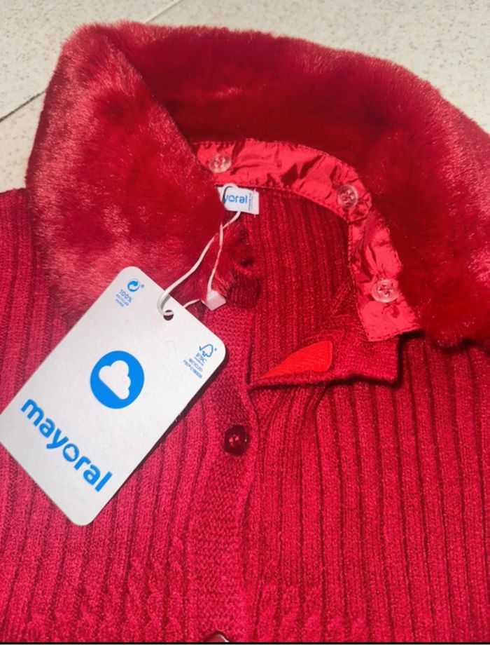 Lot gilets 2 ans Mayoral - photo numéro 4