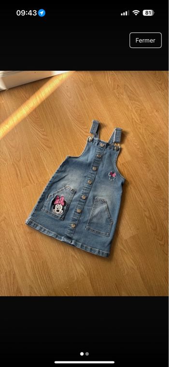 Robe en jean Minnie primark taille 6/7 ans fille 