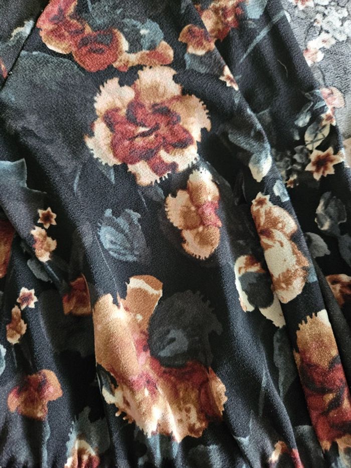 Robe cache coeur fleurie H&M - photo numéro 3