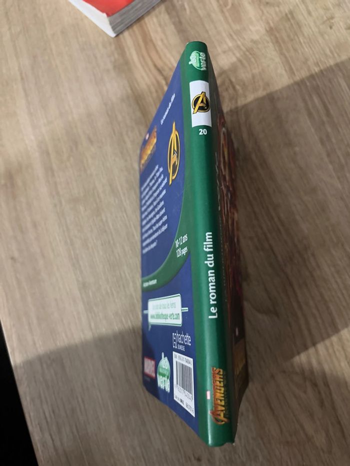 Avengers infinity war bibliothèque verte - photo numéro 3