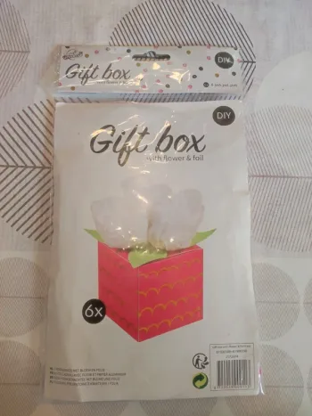 Boites cadeau neuves