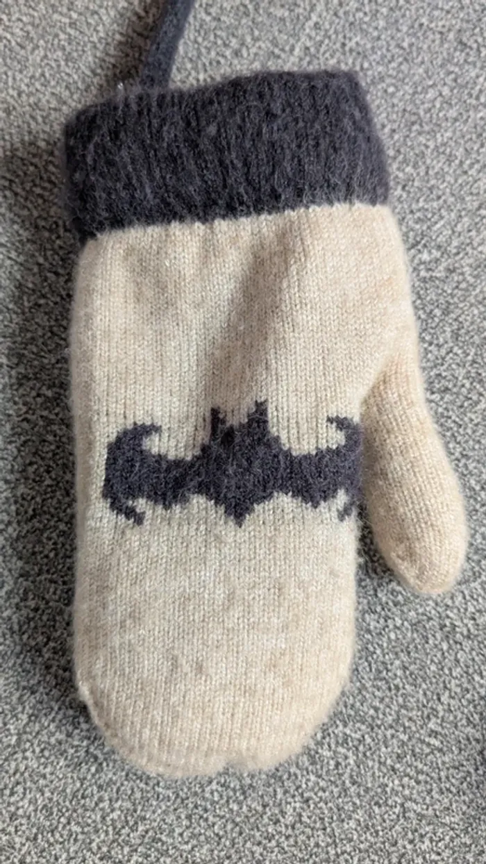 Mouffles gants Batman | 2 ans - photo numéro 2