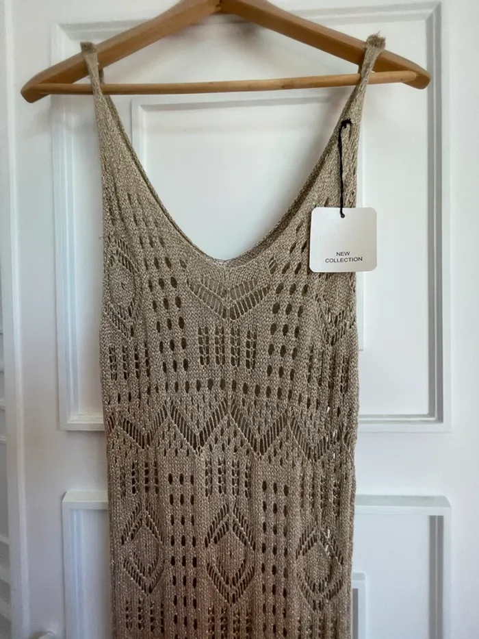 Robe longue en maille à col licou