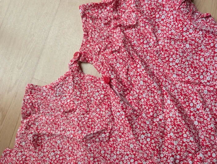 🌹 Robe rouge Primark - 10 ans - photo numéro 5