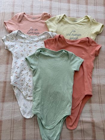 Bodies bébé fille