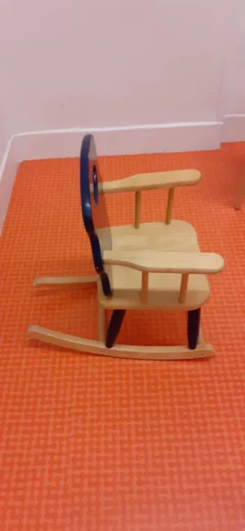 Chaise à bascule pour enfant