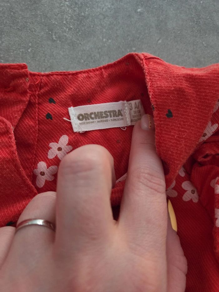 Blouse fille manche longue rouge motifs T3ans TBE orchestra - photo numéro 2