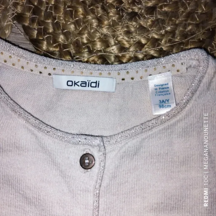 🤍 Cardigan beige à paillettes – Okaïdi – Taille 3 ans / 98 cm – Très bon état - photo numéro 3