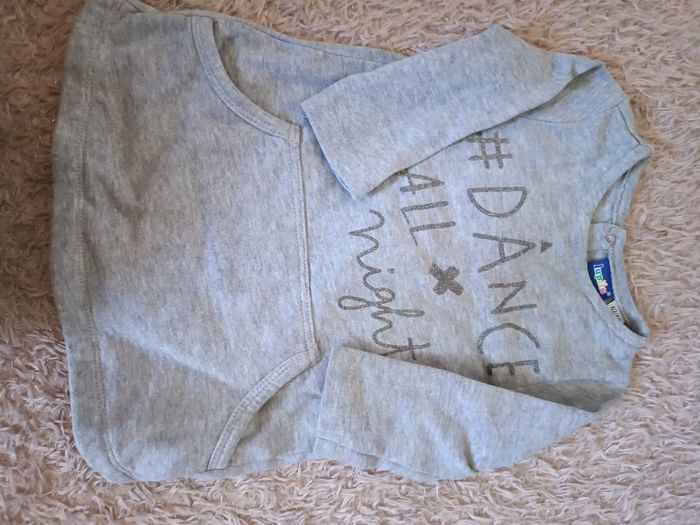 Lot vêtements bébé fille - photo numéro 2