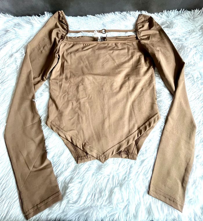 Pull manches longues  Taille S/M Neuf - photo numéro 2