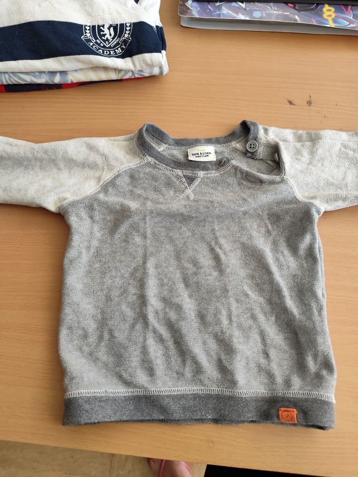 Vends lot de 4 sweats bebe - photo numéro 8