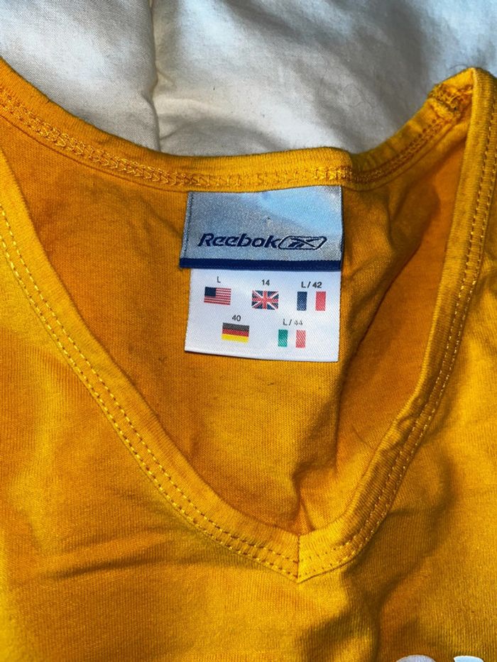 TEE shirt reebok taille42 - photo numéro 2