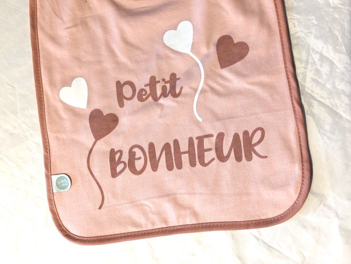 Bavoirs Ecritures Bonheur Cœurs Fais Vœu Lune Etoiles Jour Chance Scratch Accessoire Enfants Bébés - photo numéro 3