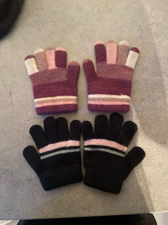 Lot 2 paires de gants 4/5 ans