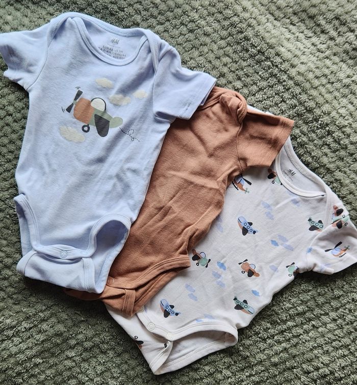 Lot 3 bodies H&M 3mois